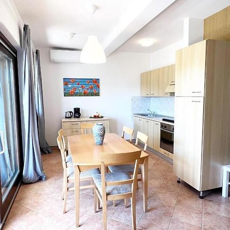 Villa Ortensie Apartments Funtana Esterno foto