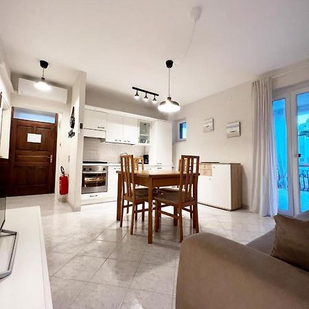 Villa Ortensie Apartments Funtana Esterno foto