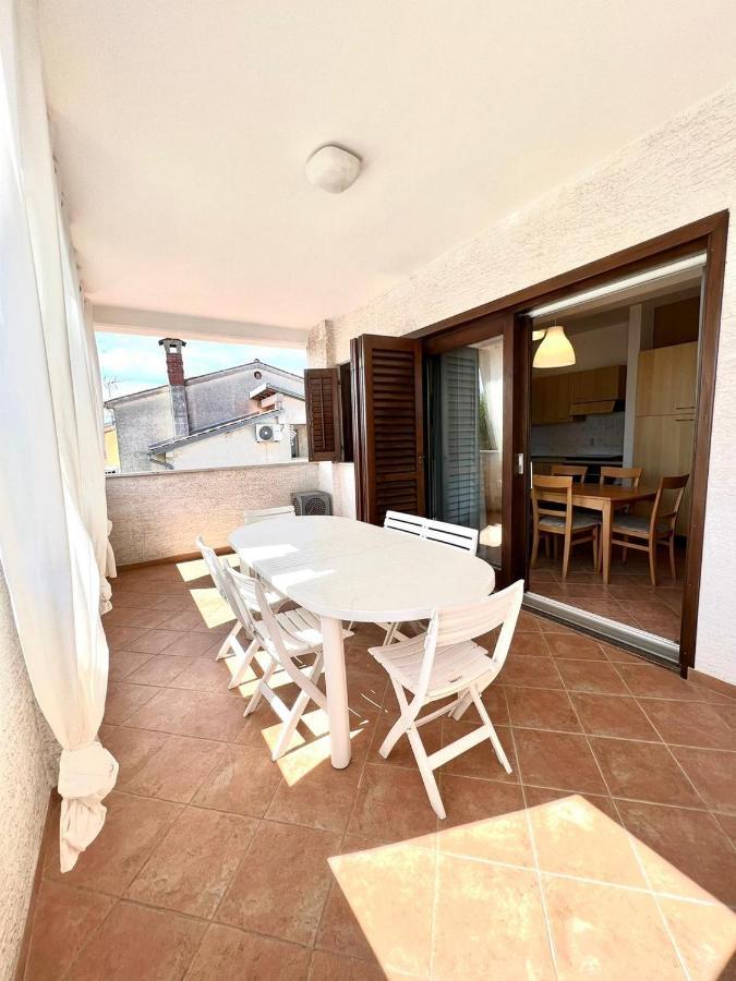 Villa Ortensie Apartments Funtana Esterno foto